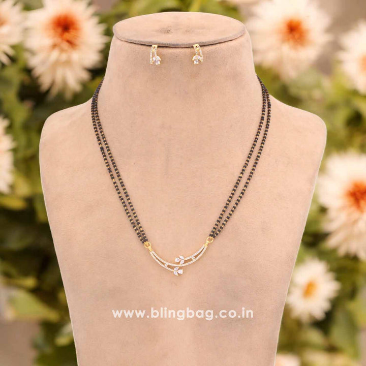 Golden Aney Mangalsutra Set