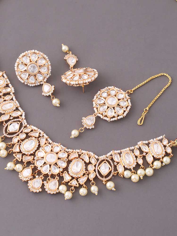 Golden Anita Kundan Jewellery Set