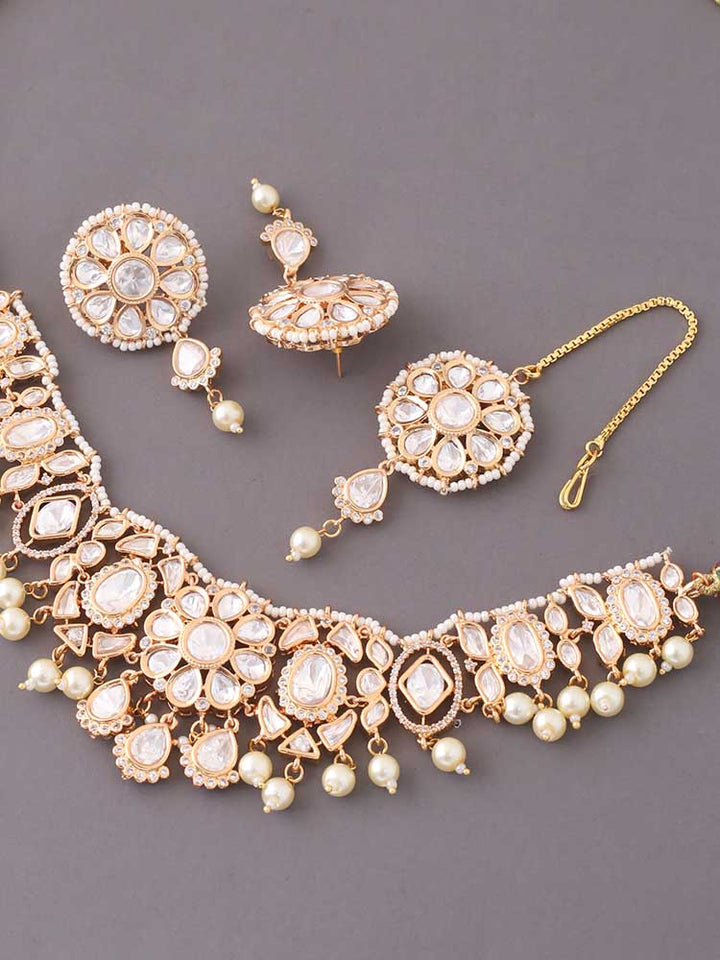 Golden Anita Kundan Jewellery Set