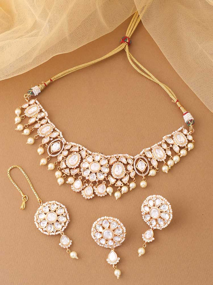 Golden Anita Kundan Jewellery Set