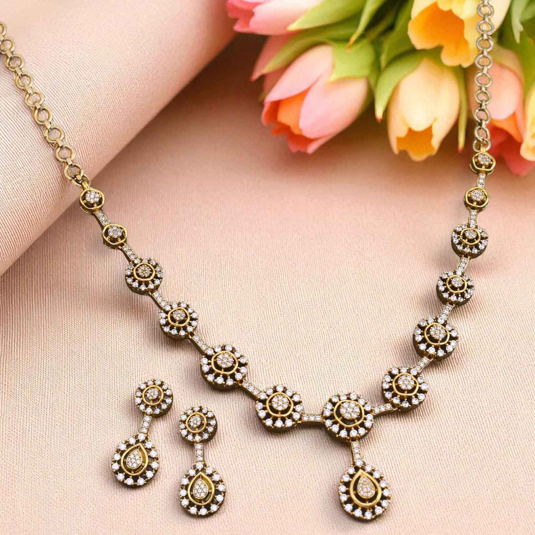 Golden Araya Victorian Jewellery Set - New Arrival