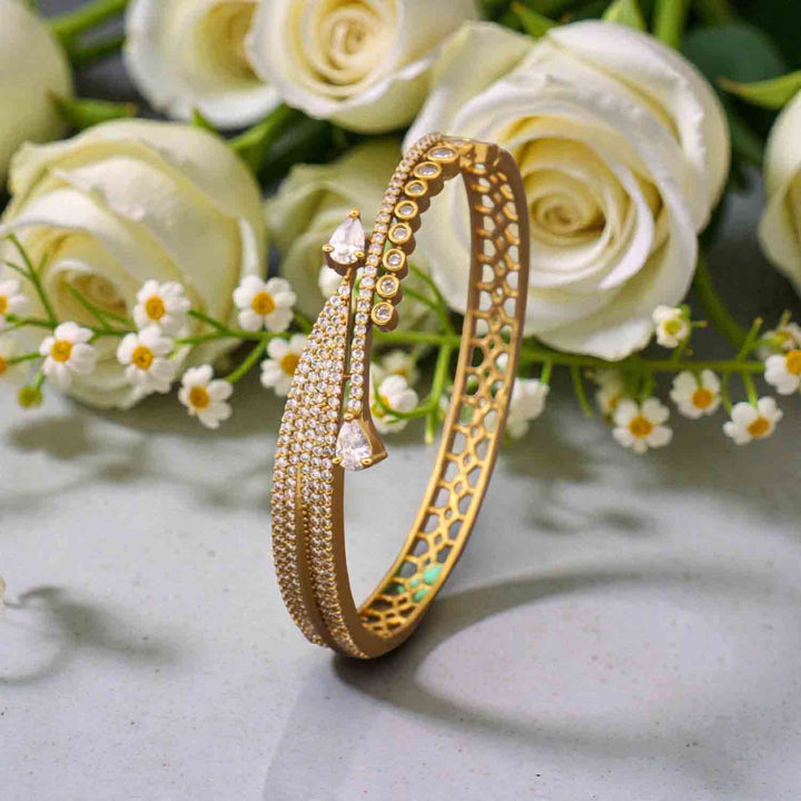 Golden Ariae Victorian Bracelet