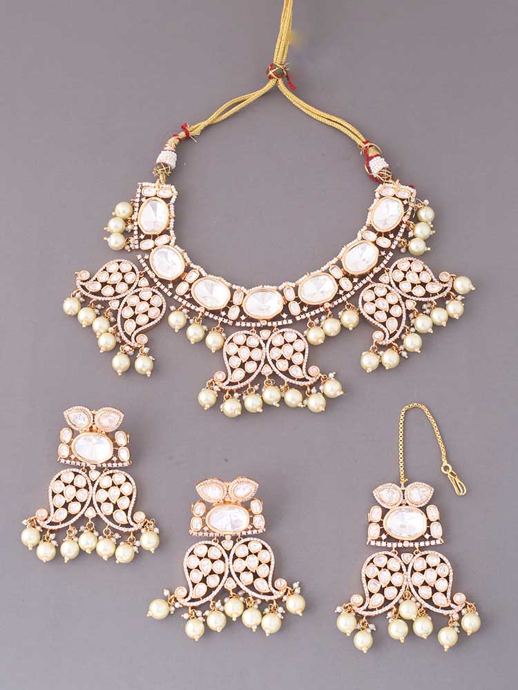 Golden Arina Jewellery Set