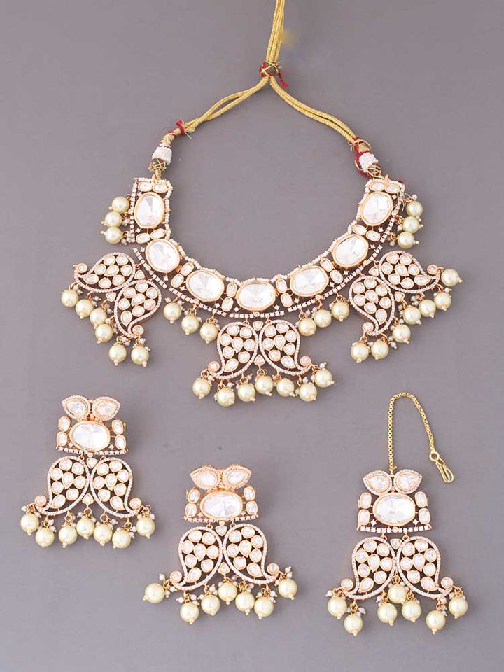 Golden Arina Jewellery Set