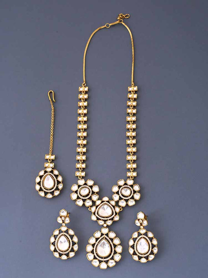 Golden Arlene Zirconia Jewellery Set