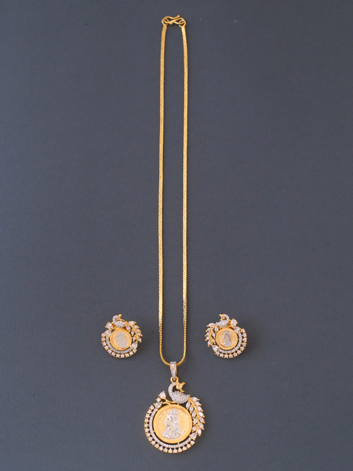 Golden Aroce Pendant Set
