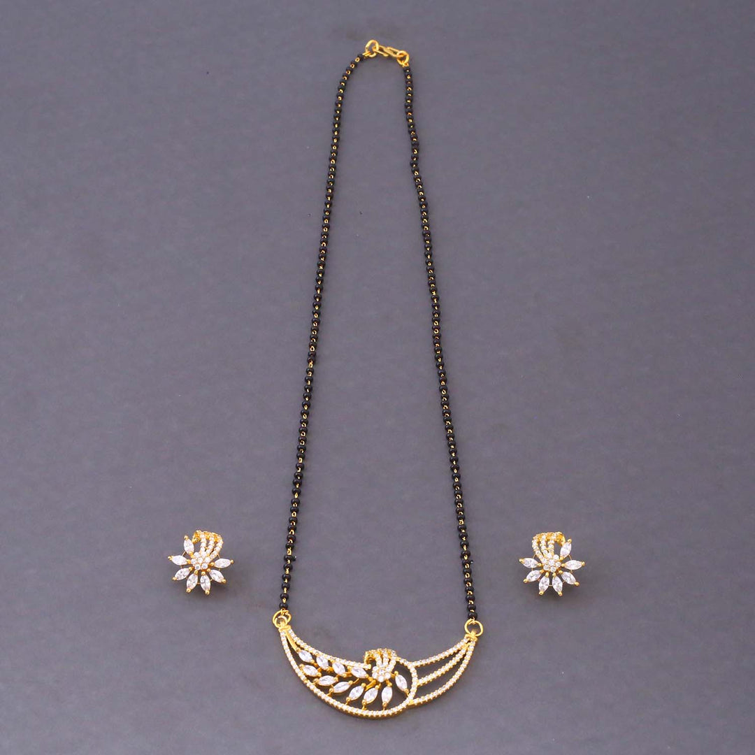 Golden Arundhati Mangalsutra Set