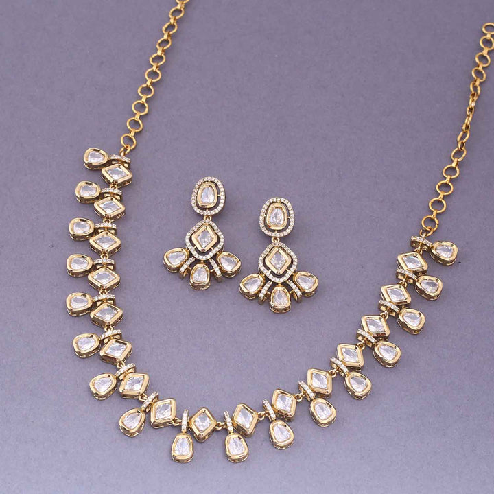 Golden Ashleen Victorian Jewellery Set - New Arrival