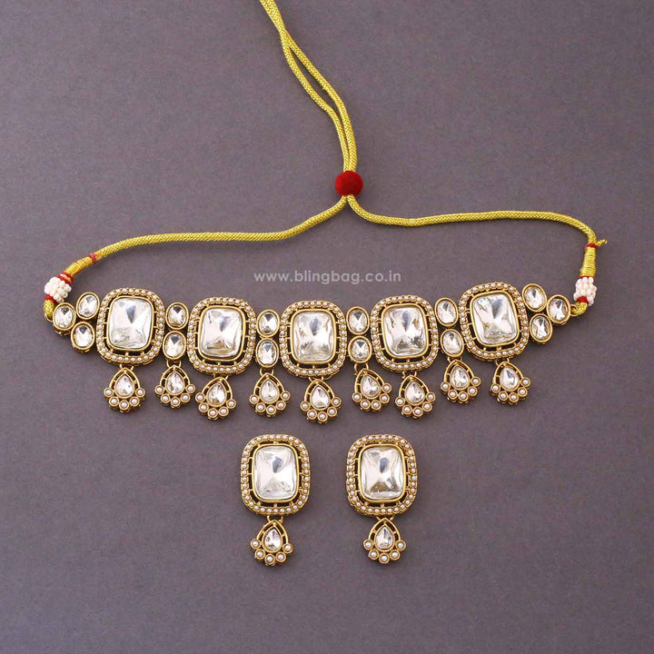 Golden Asmina Kundan Jewellery Set