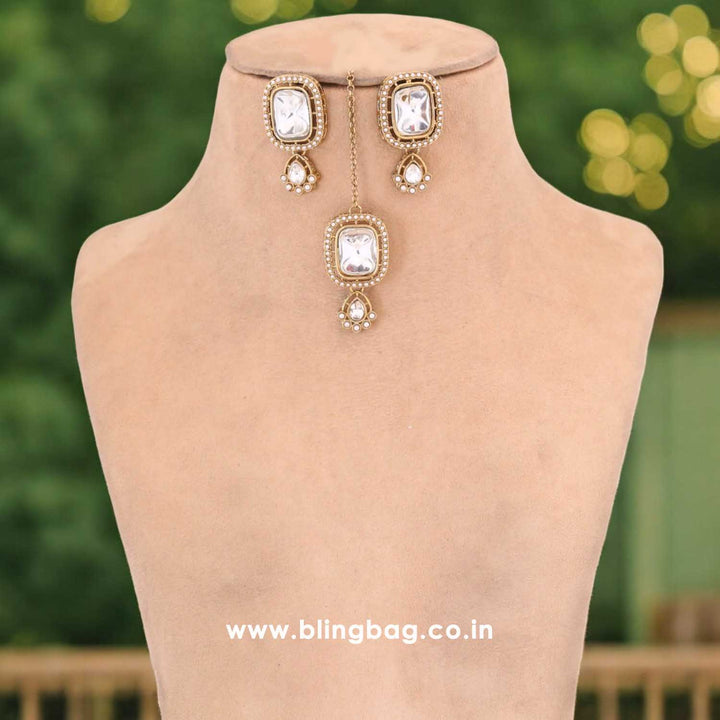 Golden Asmina Kundan Jewellery Set