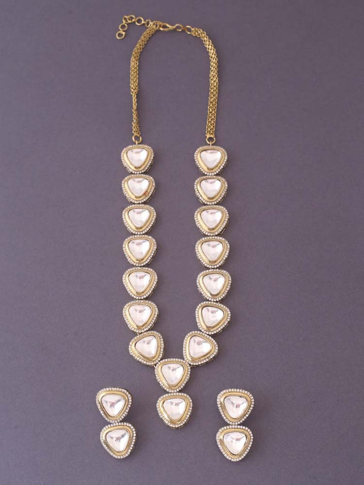 Golden Aubrieta Zirconia Jewellery Set