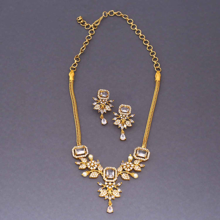 Golden Ayana Victorian Jewellery Set - New Arrival