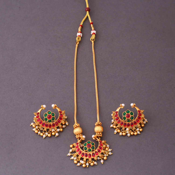 Golden Bhavna Antique Pendant Set - New Arrival
