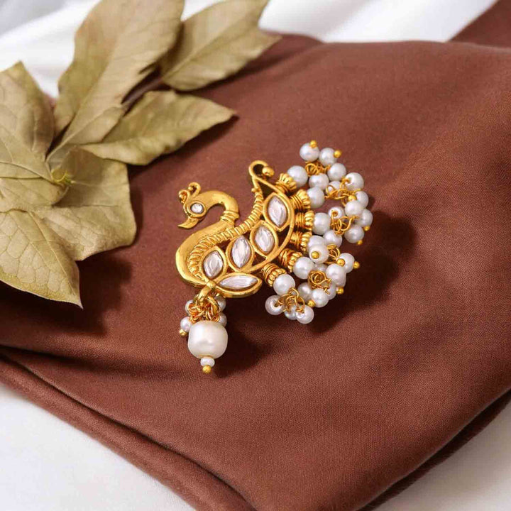 Golden Bhuvi Nosepin