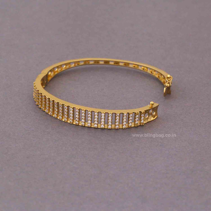 Golden Biancaa Victorian Bracelet