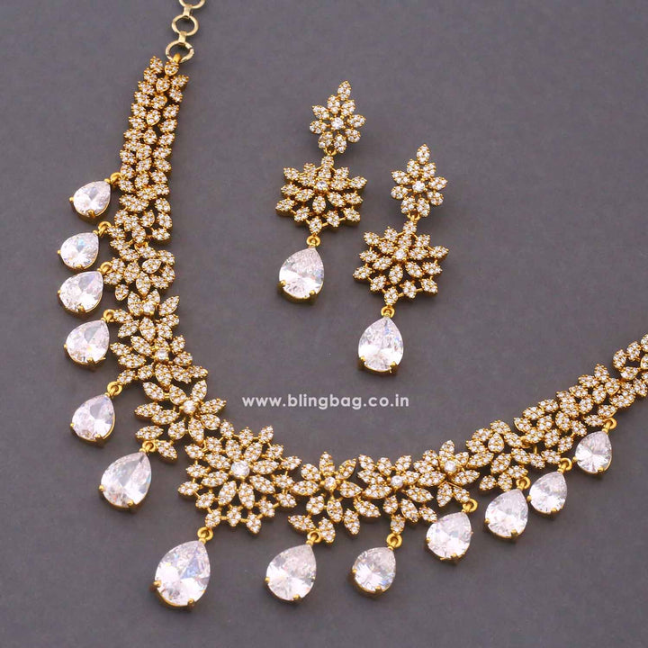 Golden Caliora Victorian Jewellery Set - New Arrival