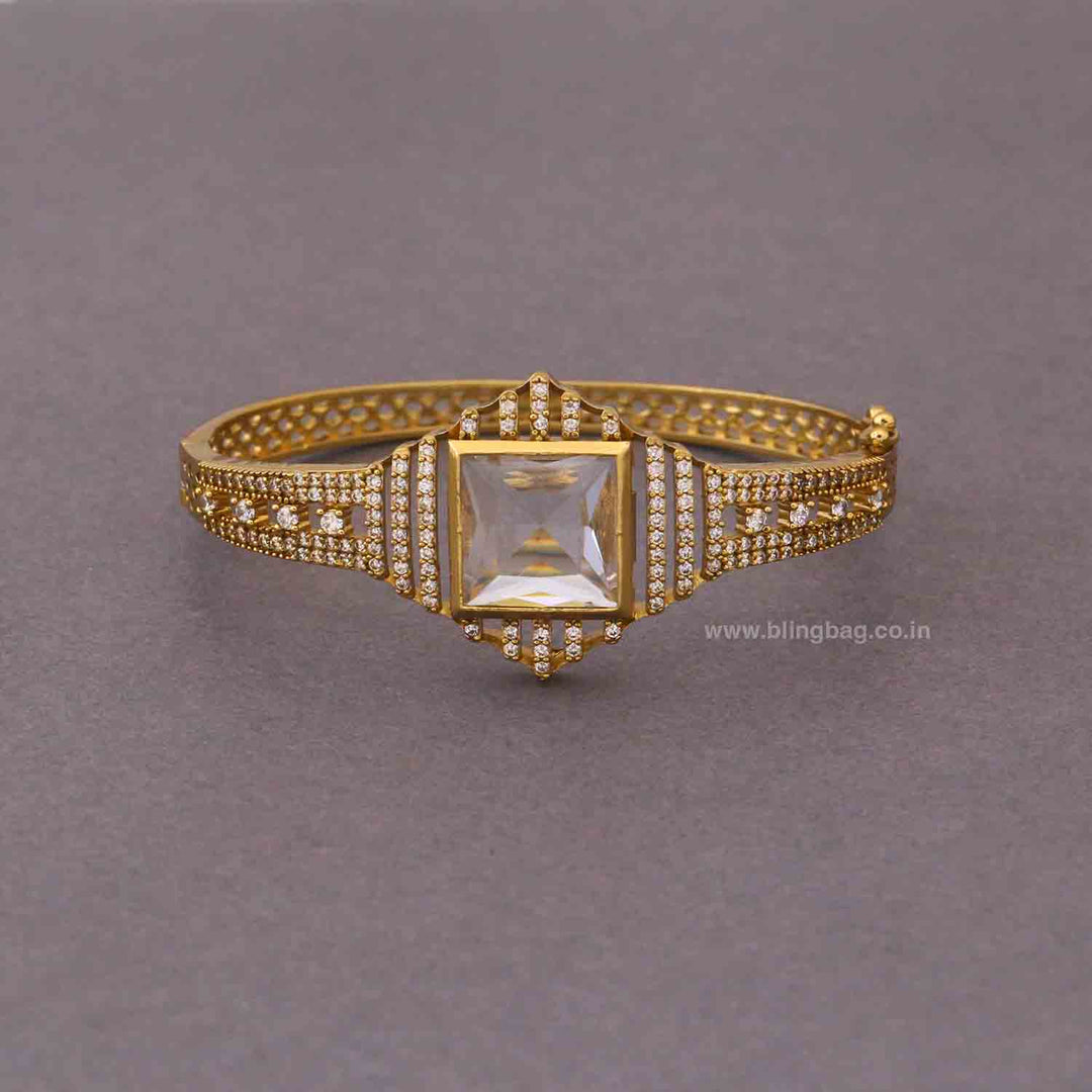 Golden Celineia Victorian Bracelet