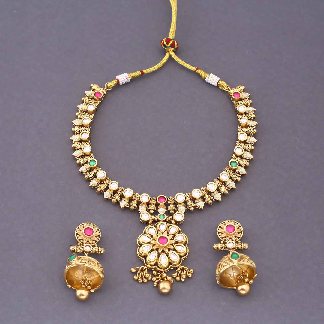 Golden Charmia Hasli Antique Rajwadi Set