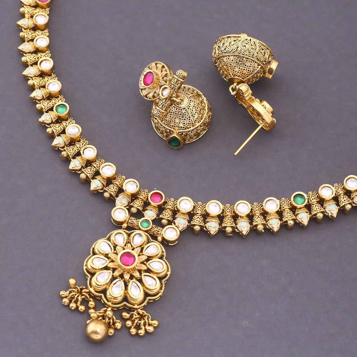 Golden Charmia Hasli Antique Rajwadi Set