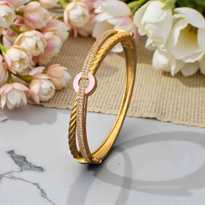 Golden Chloea Victorian Bracelet