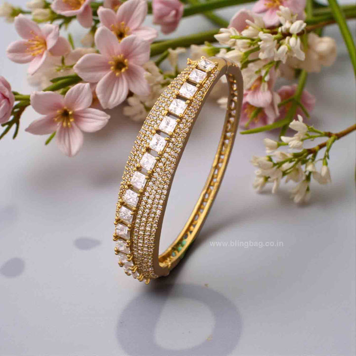 Golden Clairea Victorian Bracelet