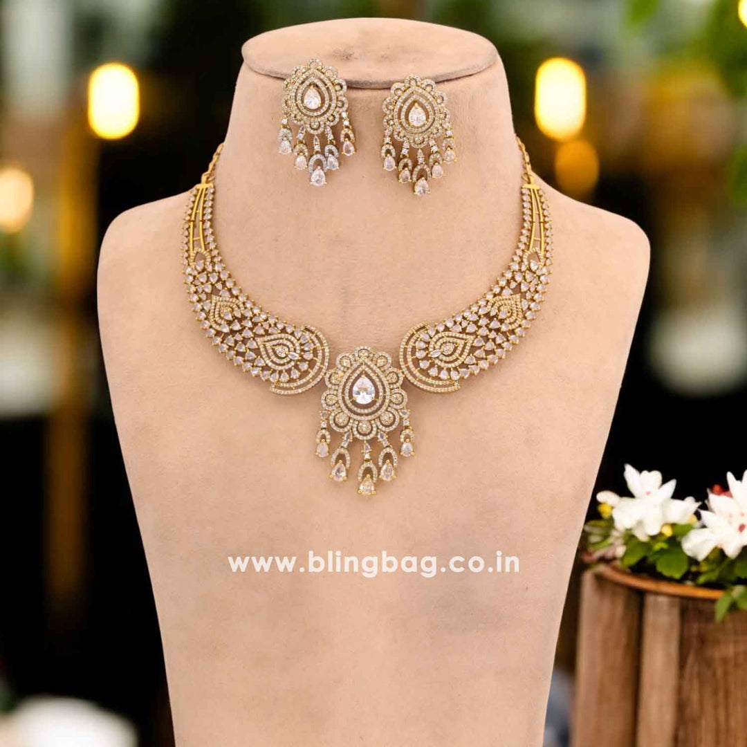 Golden Crescent Hasli Victorian Jewellery Set - New Arrival