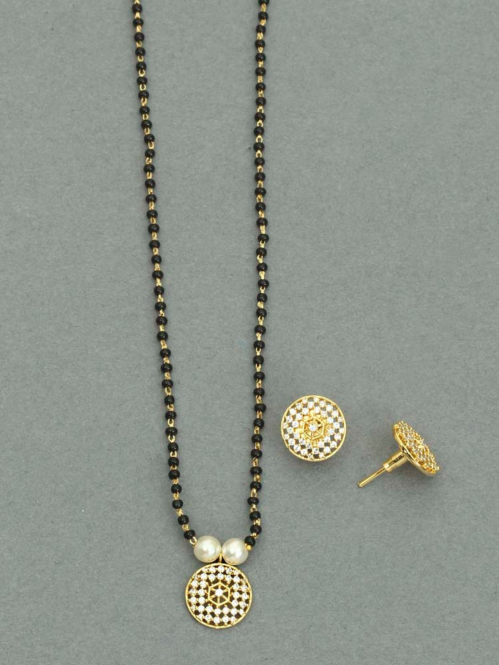 Golden Dalia Mangalsutra Set