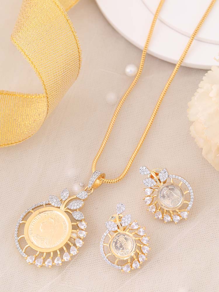 Golden Danica Pendant Set