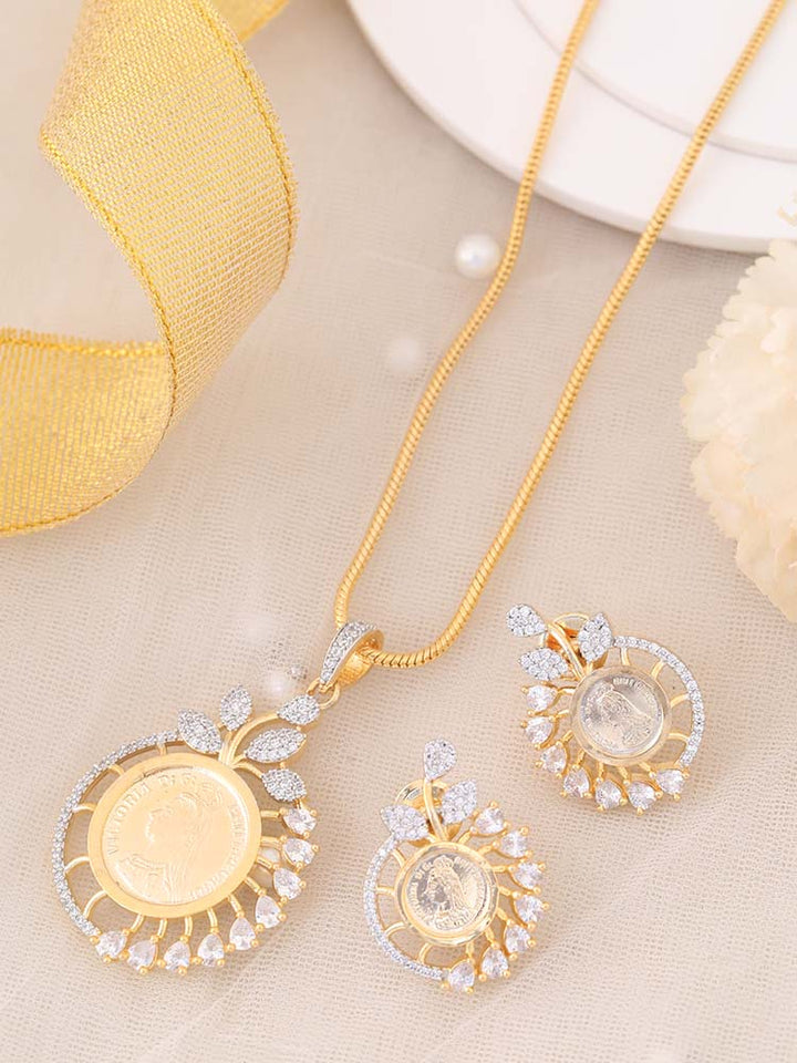 Golden Danica Pendant Set