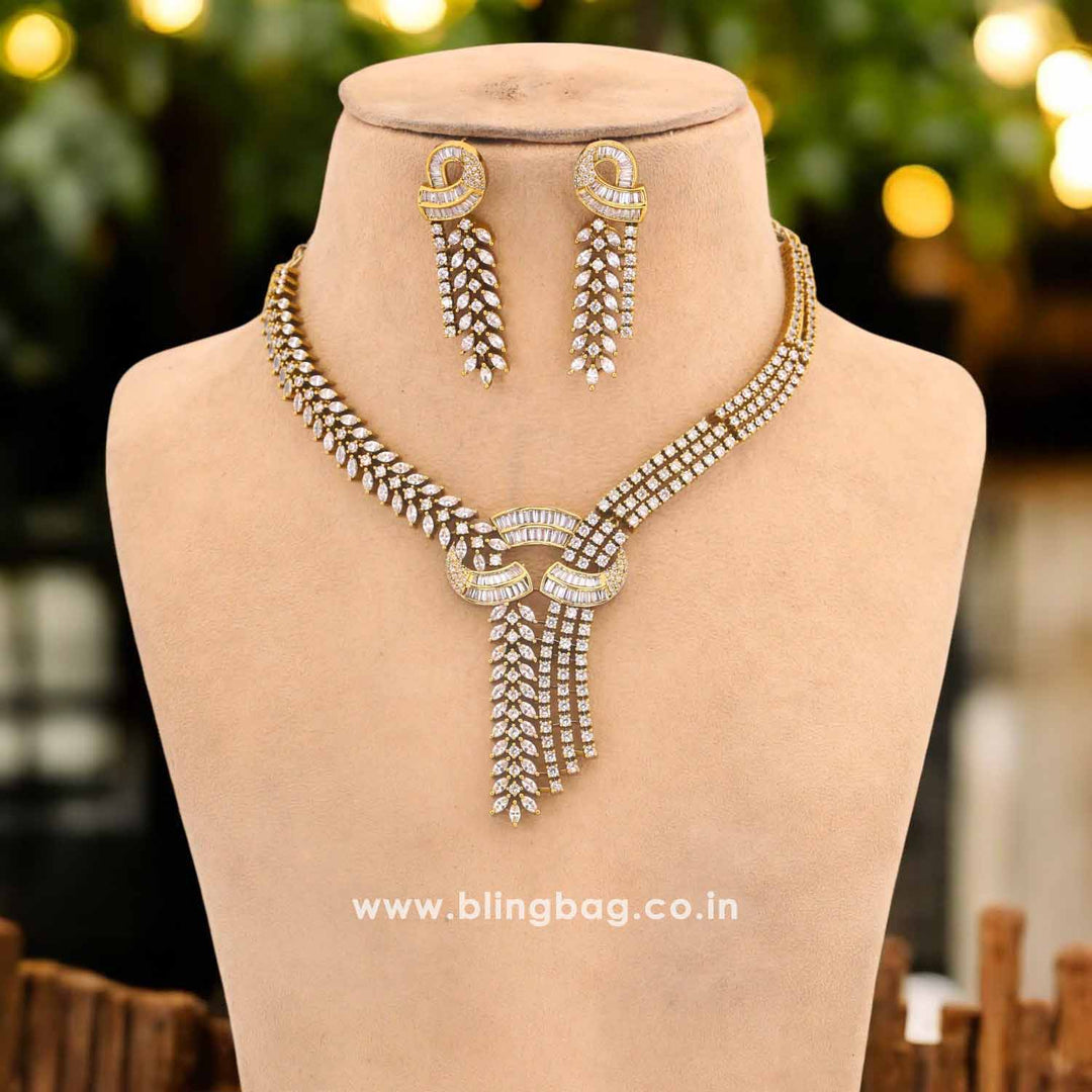 Golden Daniela Victorian Jewellery Set - New Arrival