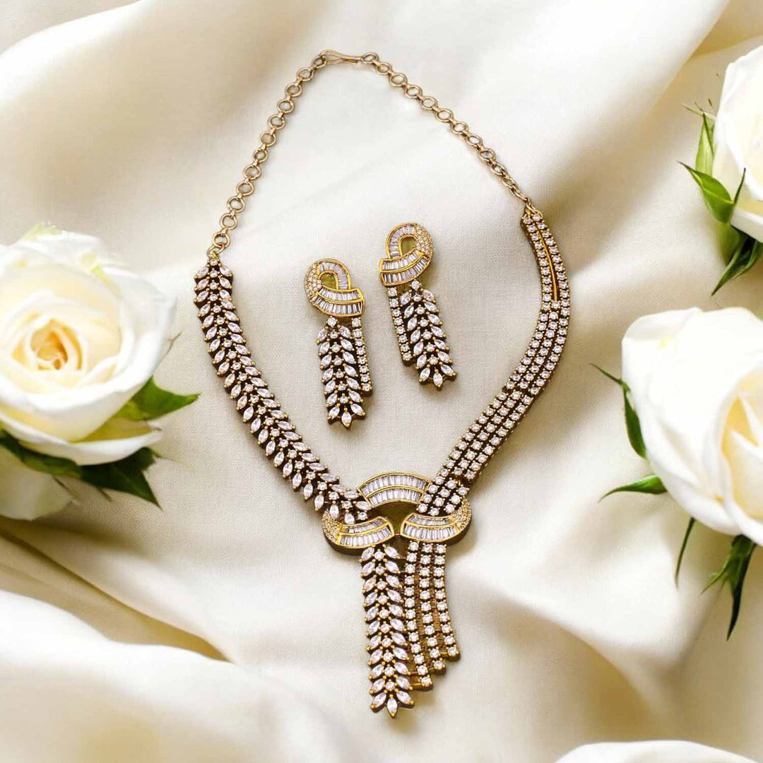 Golden Daniela Victorian Jewellery Set - New Arrival