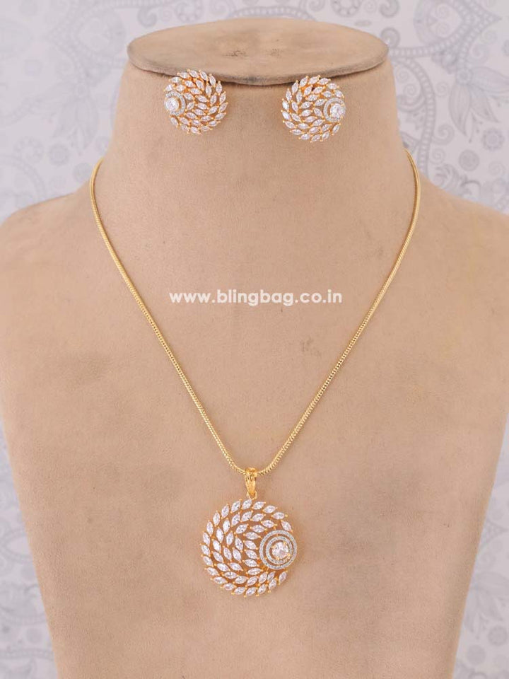 Golden Danyella Pendant Set