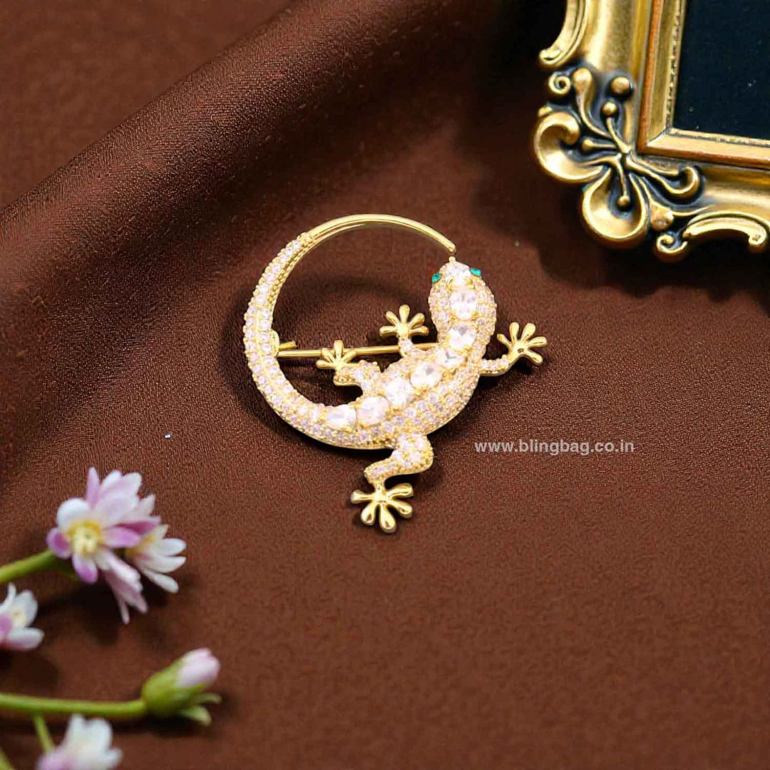 Golden Desert Gecko Brooch