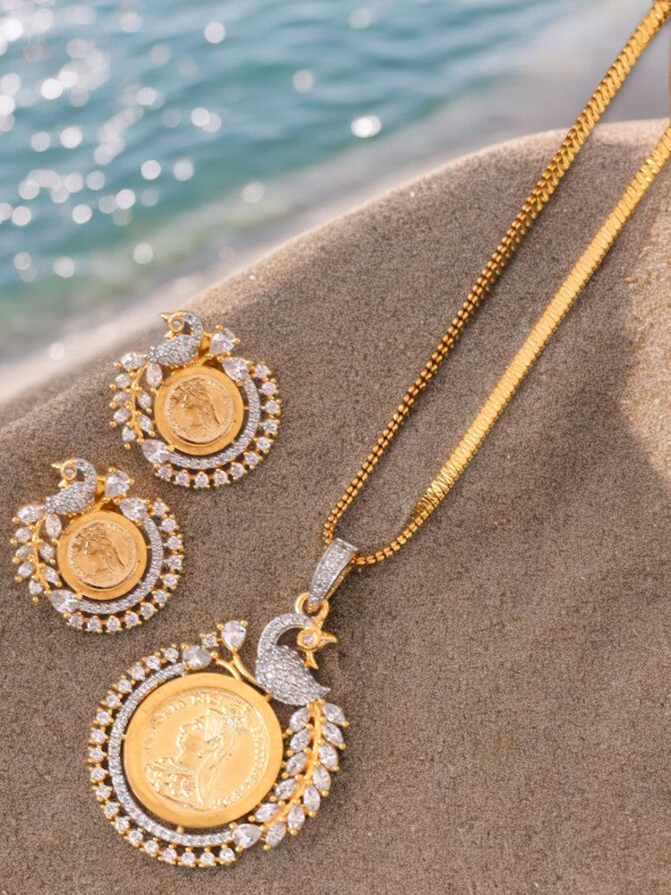 Golden Dessy Pendant Set