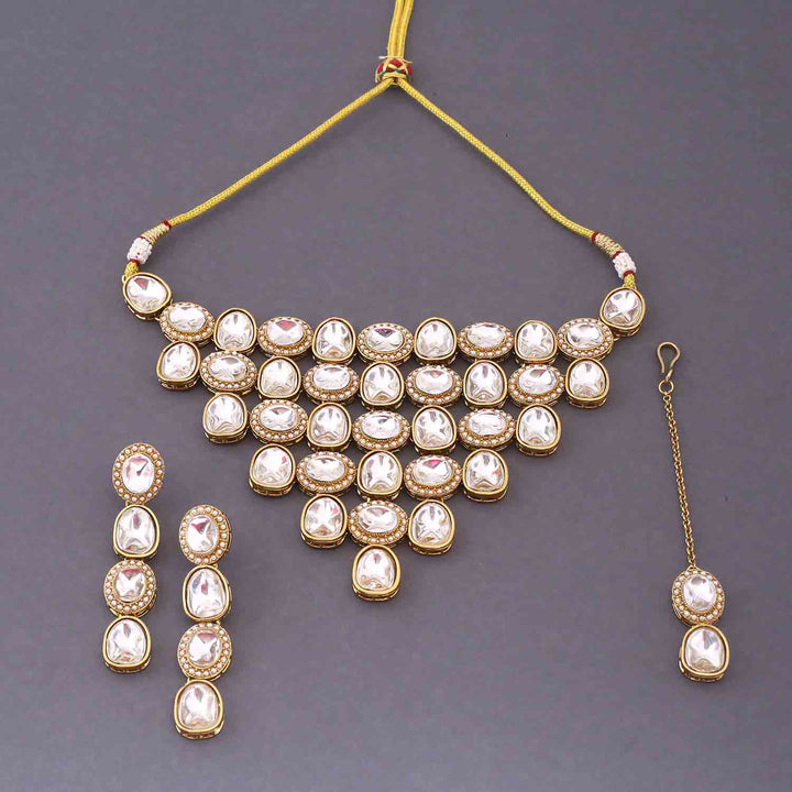 Golden Dipali Kundan Jewellery Set