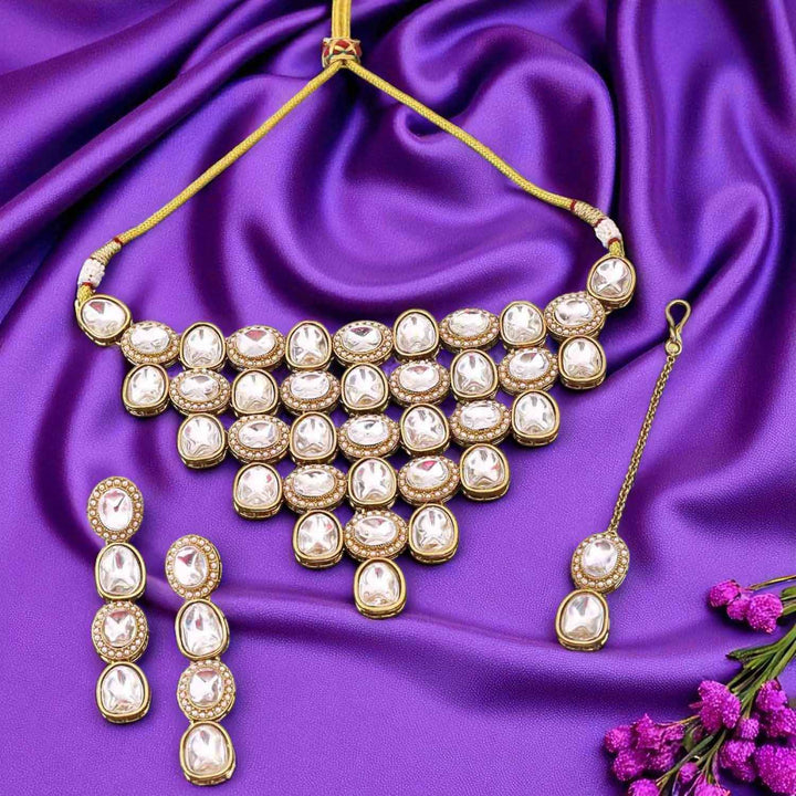 Golden Dipali Kundan Jewellery Set