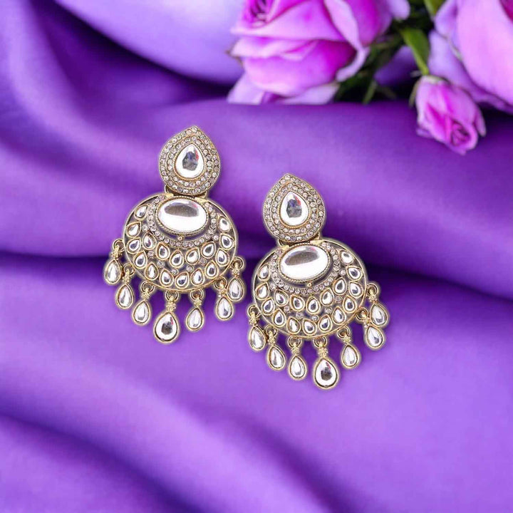 Golden Diyanshi Chandbalis