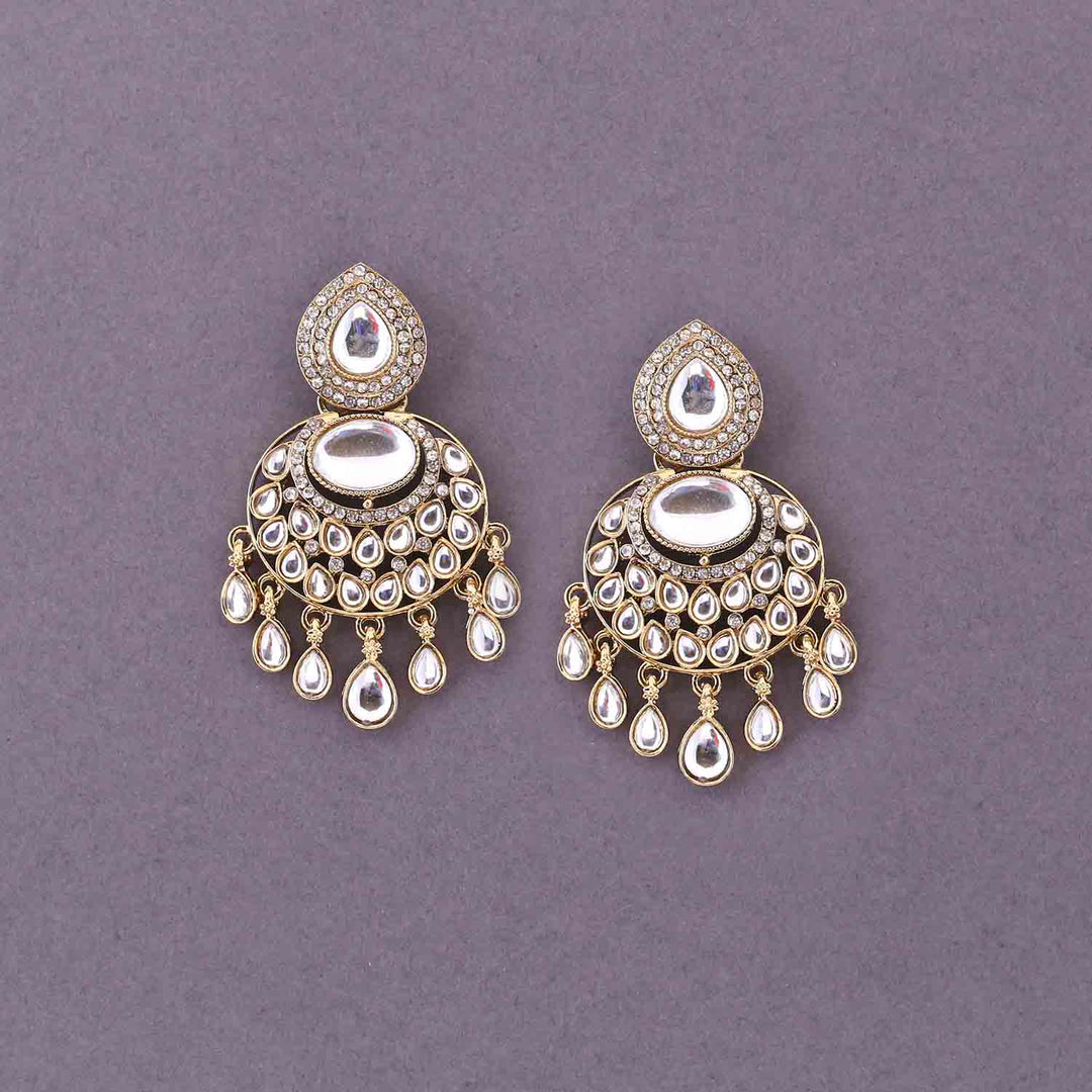 Golden Diyanshi Chandbalis