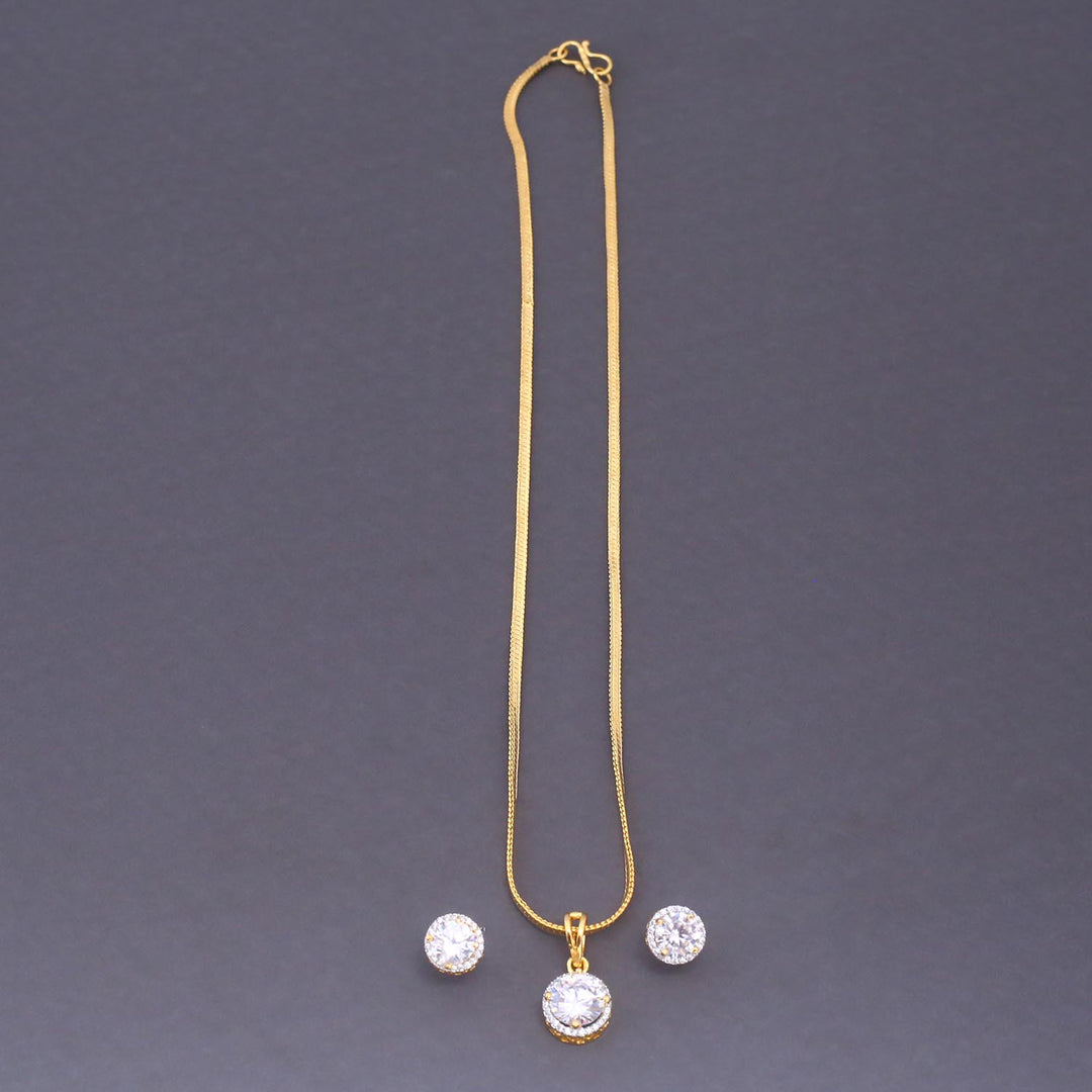 Golden Dolcie Zirconia Pendant Set
