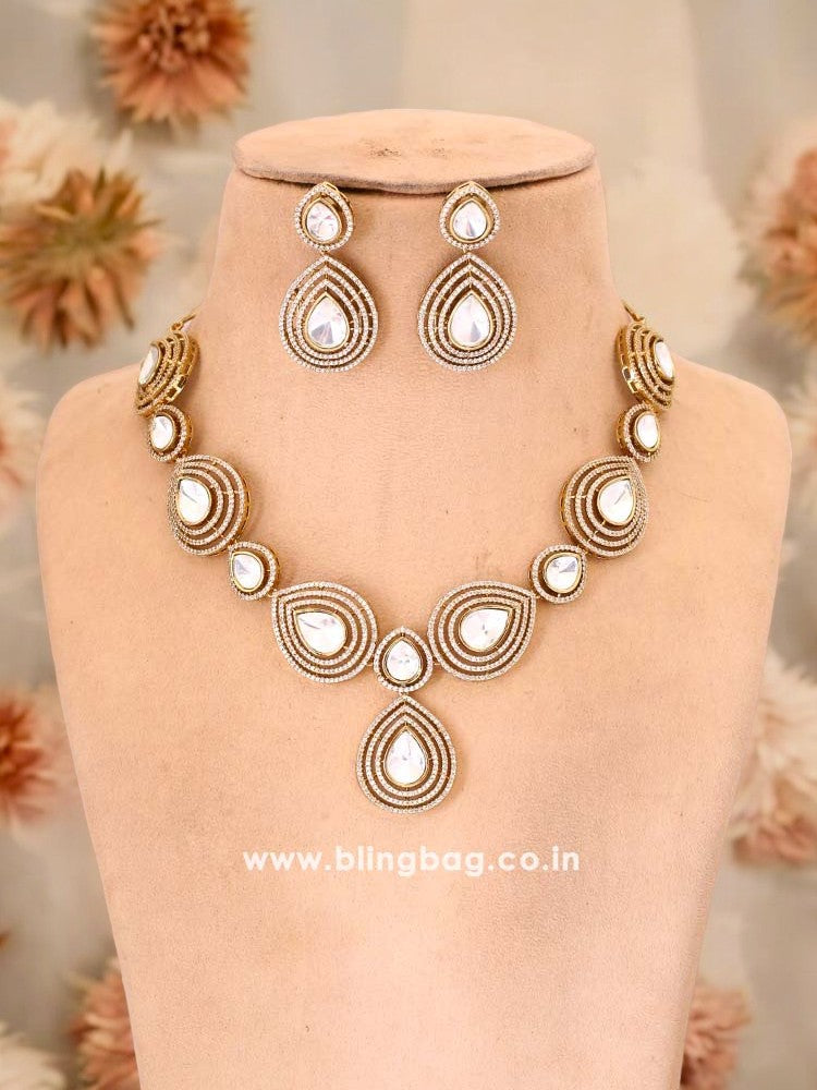 Golden Dopie Victorian Jewellery Set - New Arrival