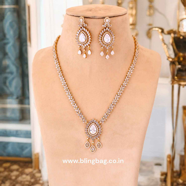 Golden Eliete Victorian Jewellery Set - New Arrival