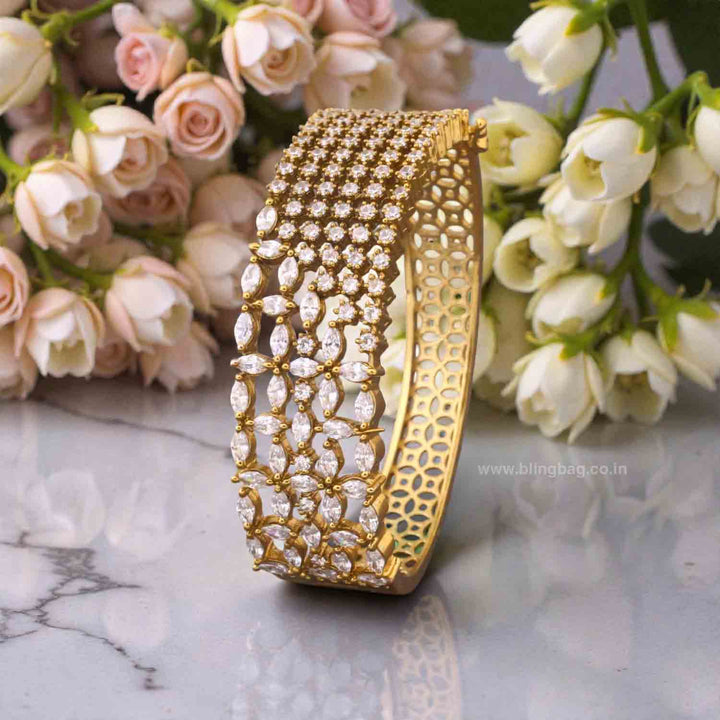 Golden Ellae Victorian Bracelet