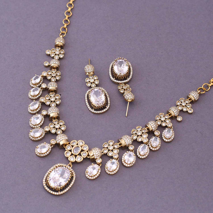 Golden Emily Victorian Jewellery Set- New Arrival