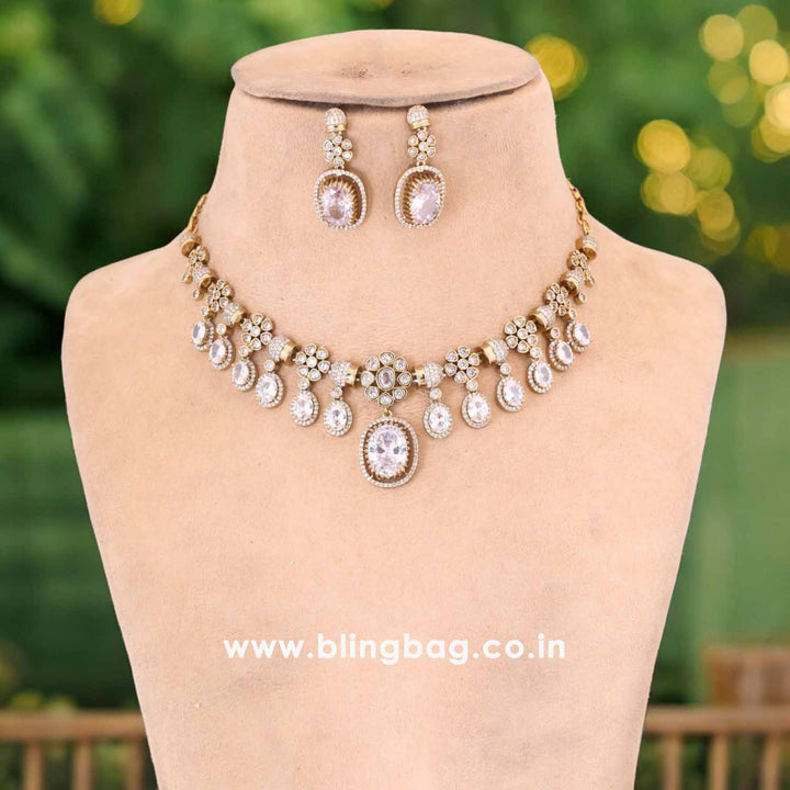 Golden Emily Victorian Jewellery Set- New Arrival