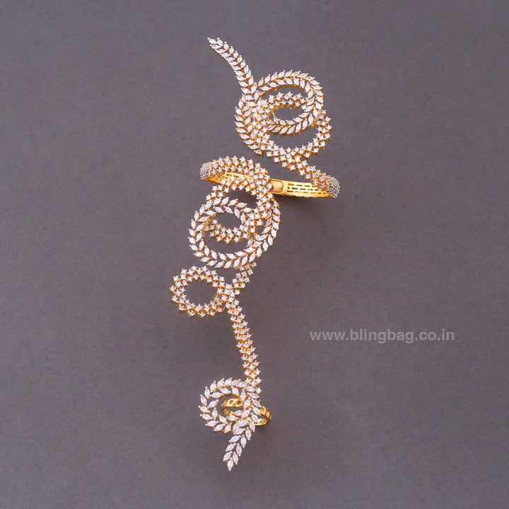 Golden Emmaa Zirconia Hath Phool