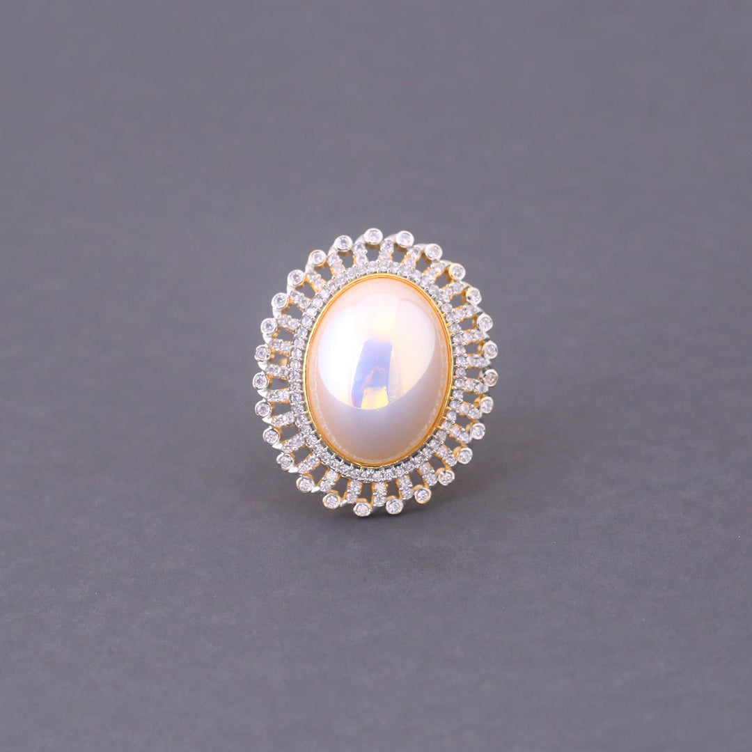 Golden Emmie Adjustable Ring