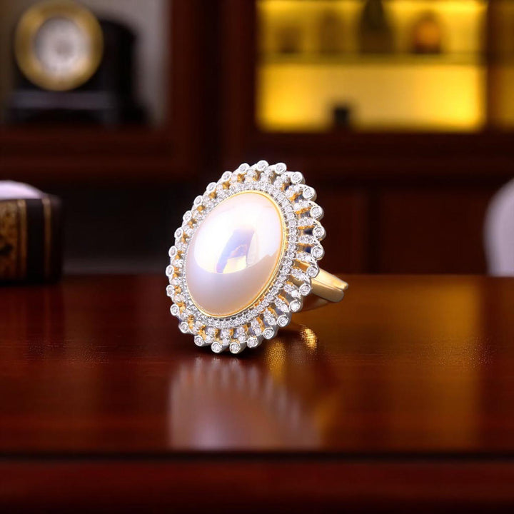 Golden Emmie Adjustable Ring