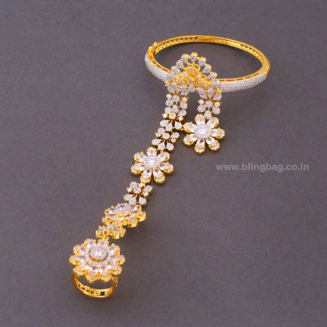 Golden Evelyna Zirconia Hath Phool