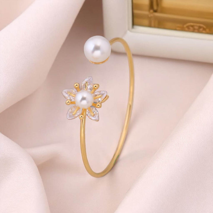 Golden Eza Zirconia Bracelet