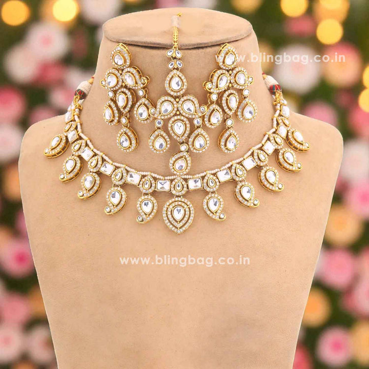 Golden Fariha Kundan Jewellery Set